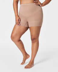 SPANXsculpt™ Seamless Power Shorty Cafe Au Lait