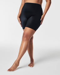 SPANXshape™ Suit Your Fancy Low-Back Mid-Thigh Short Very Black
