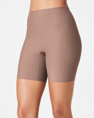 SPANXsupersmooth™ Essential Mid-Thigh Short Cafe Au Lait