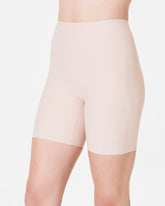 SPANXsupersmooth™ Essential Mid-Thigh Short Champagne Beige
