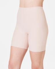SPANXsupersmooth™ Essential Mid-Thigh Short Champagne Beige