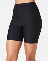 SPANXsupersmooth™ Essential Mid-Thigh Short