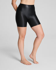 SPANXshape™ LuxeShine Mid-Thigh Short Very Black Shimmer