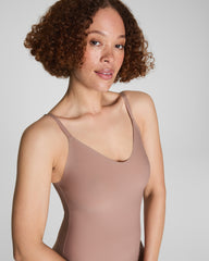 SPANXsupersmooth™ Essential V-Neck Slip Cafe Au Lait