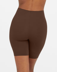SPANXsmooth™ Fit-To-You Mid-Thigh Short Chestnut Brown