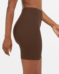 SPANXsmooth™ Fit-To-You Mid-Thigh Short Chestnut Brown