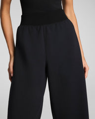 SPANX AirEssentials® Luxe Barrel Leg Pant Very Black