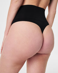 SPANXshape™ ExtraOrdinary Thong Very Black
