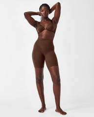SPANXsculpt™ Seamless Power Mid-Thigh Short Chestnut Brown