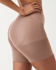 SPANXsculpt™ OnCore Mid-Thigh Short Cafe Au Lait