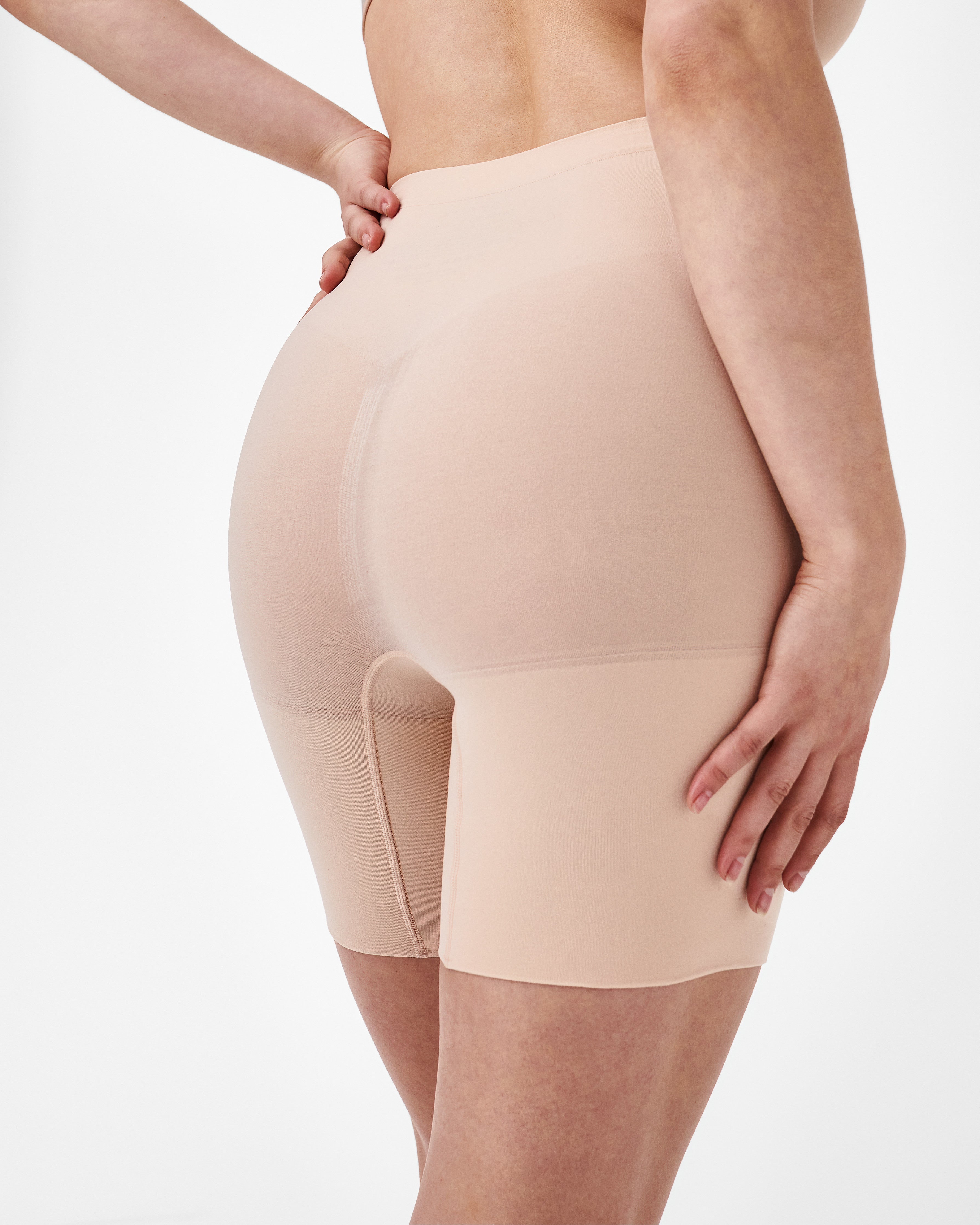 SPANXsculpt™ Seamless Power Mid-Thigh Short  Soft Nude