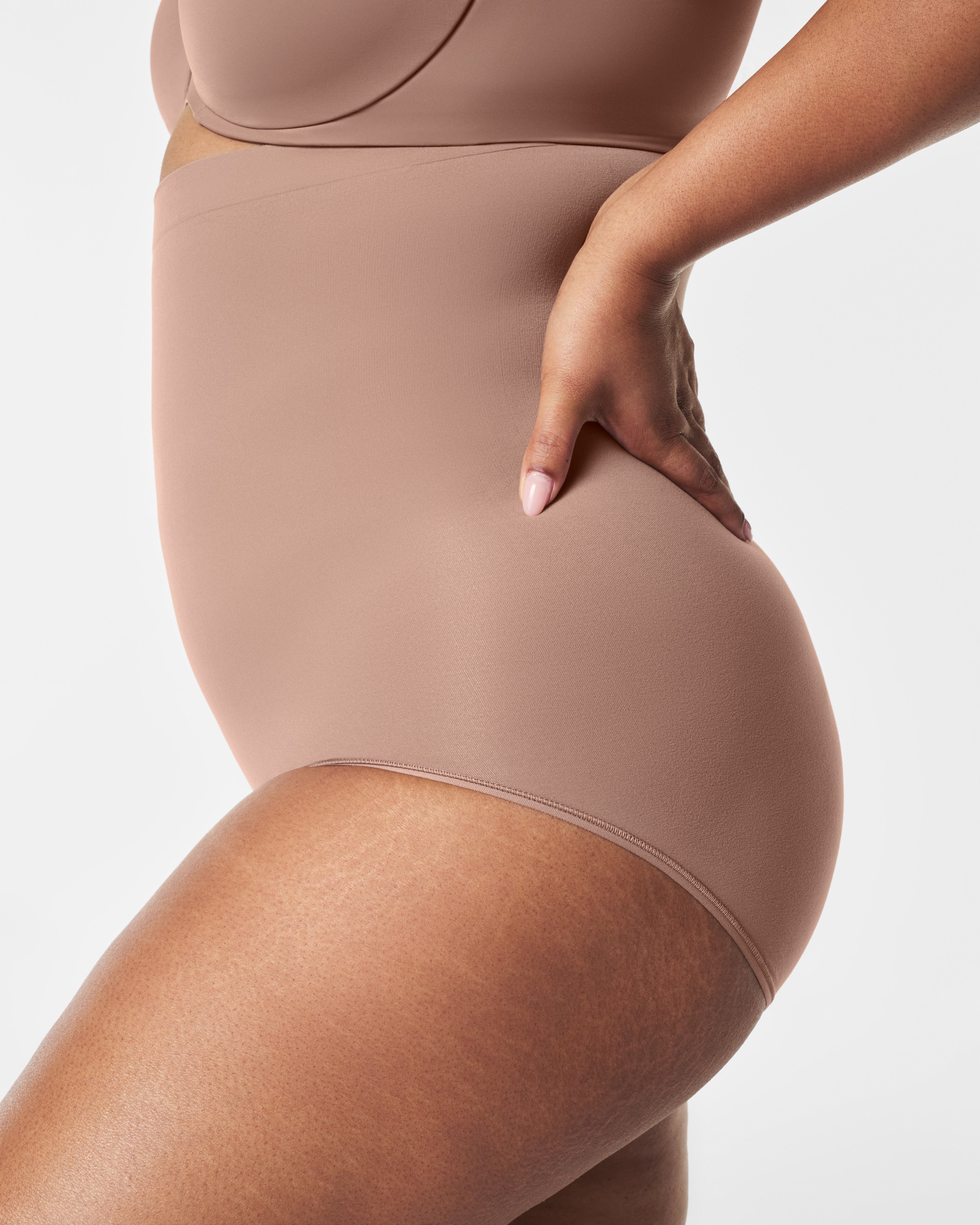 SPANXsculpt™ Seamless Power High-Waisted Brief  Cafe Au Lait