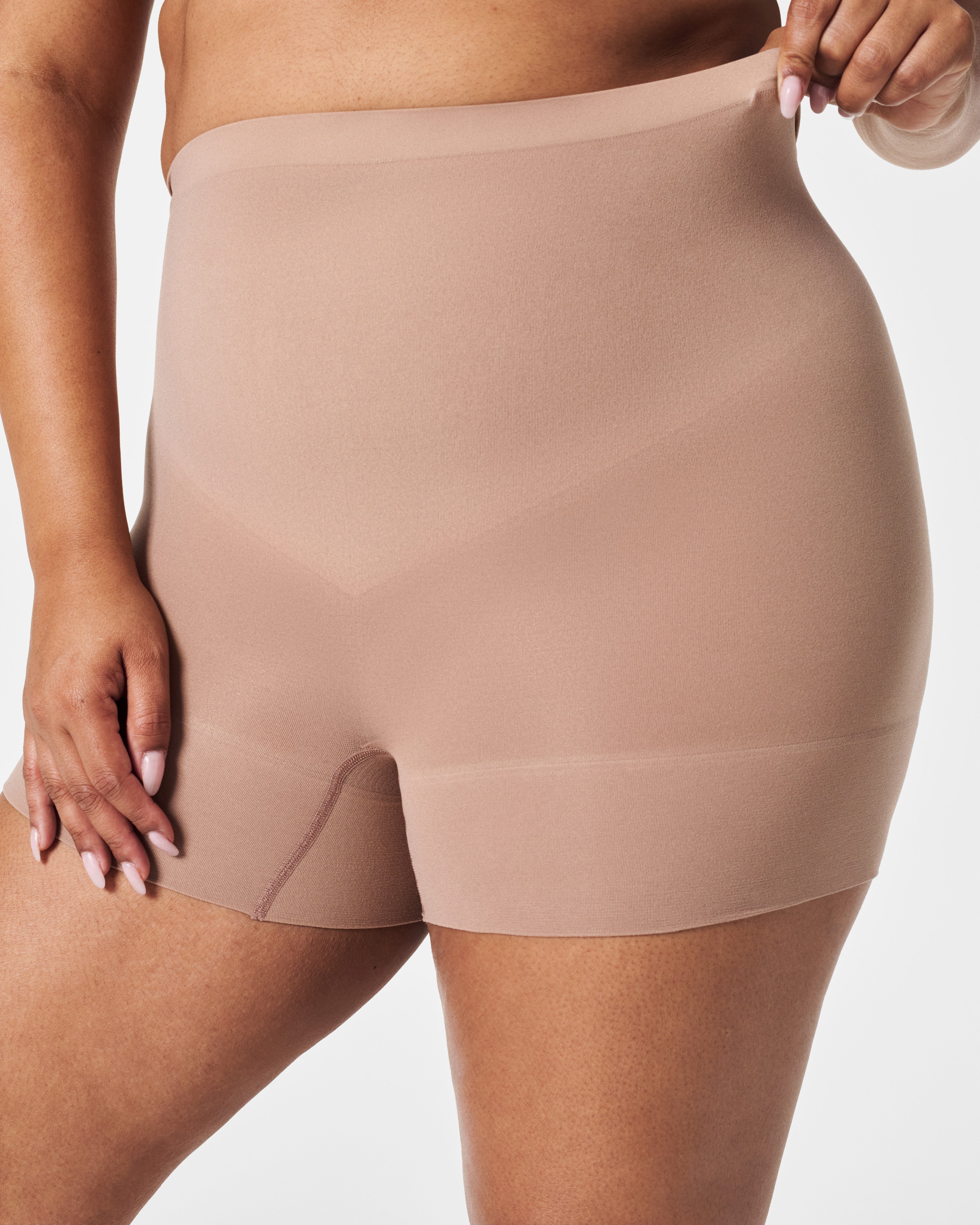 SPANXsculpt™ Seamless Power Shorty  Cafe Au Lait