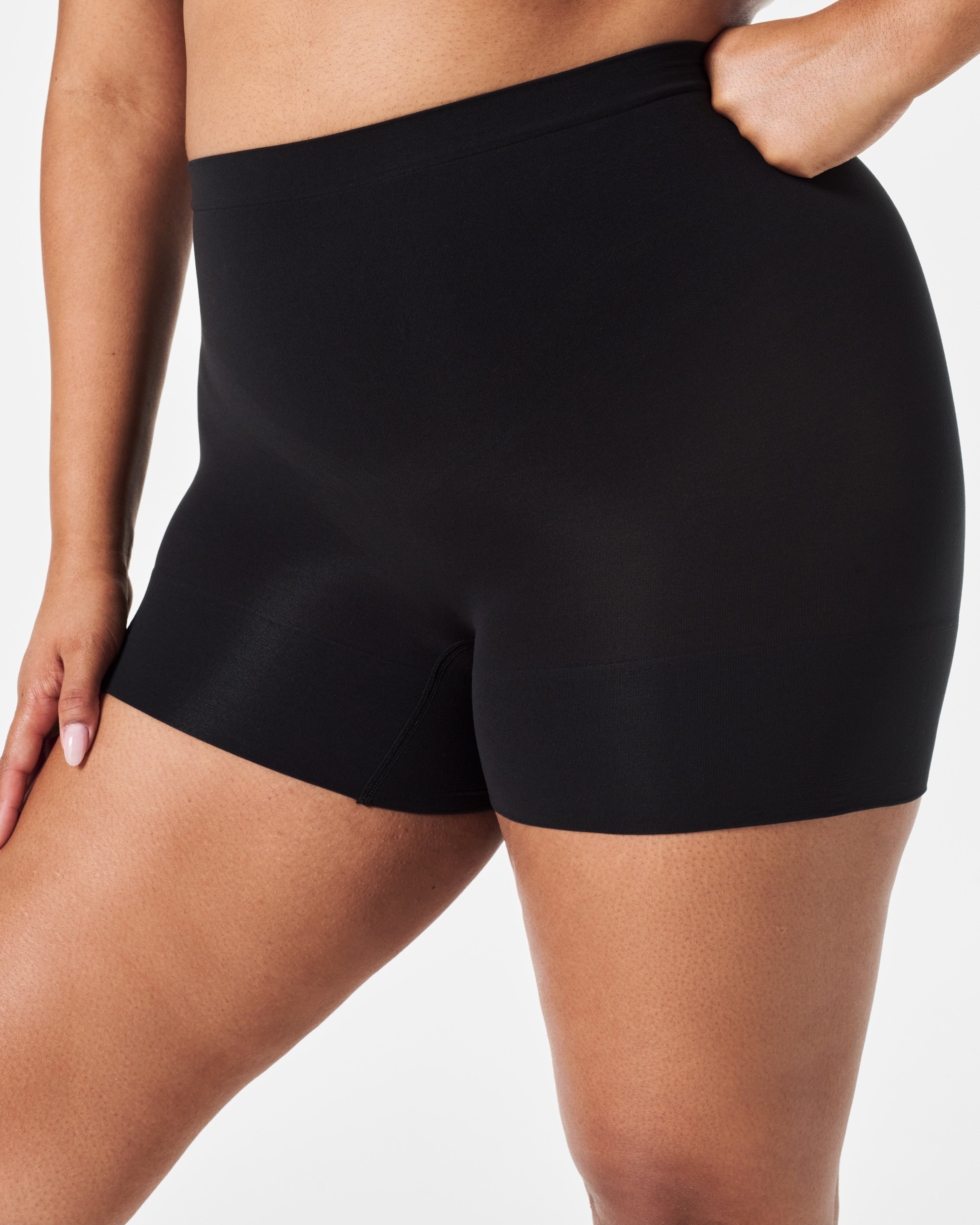 SPANXsculpt™ Seamless Power Shorty  Very Black