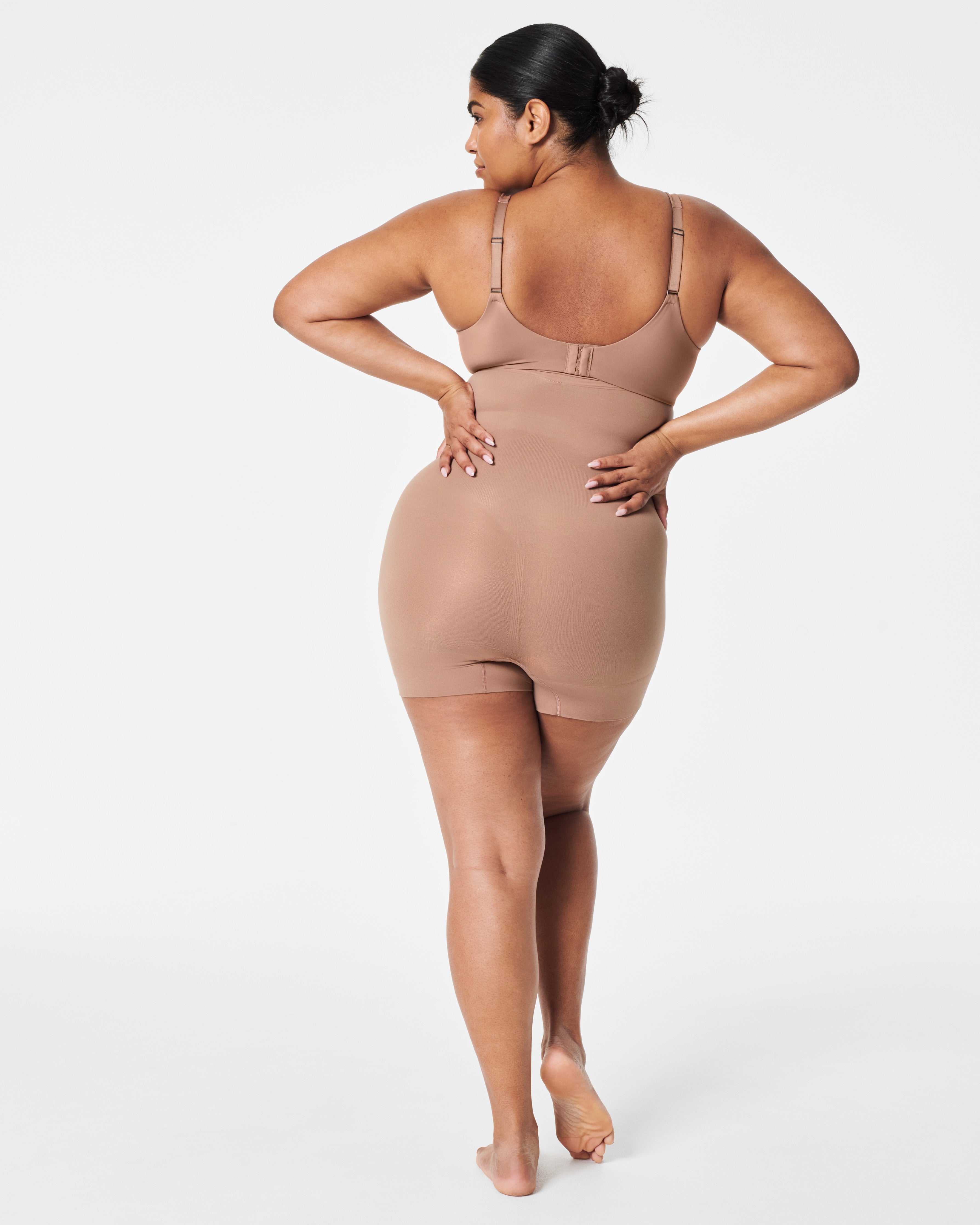 SPANXsculpt™ Seamless Power High-Waisted Shorty  Cafe Au Lait