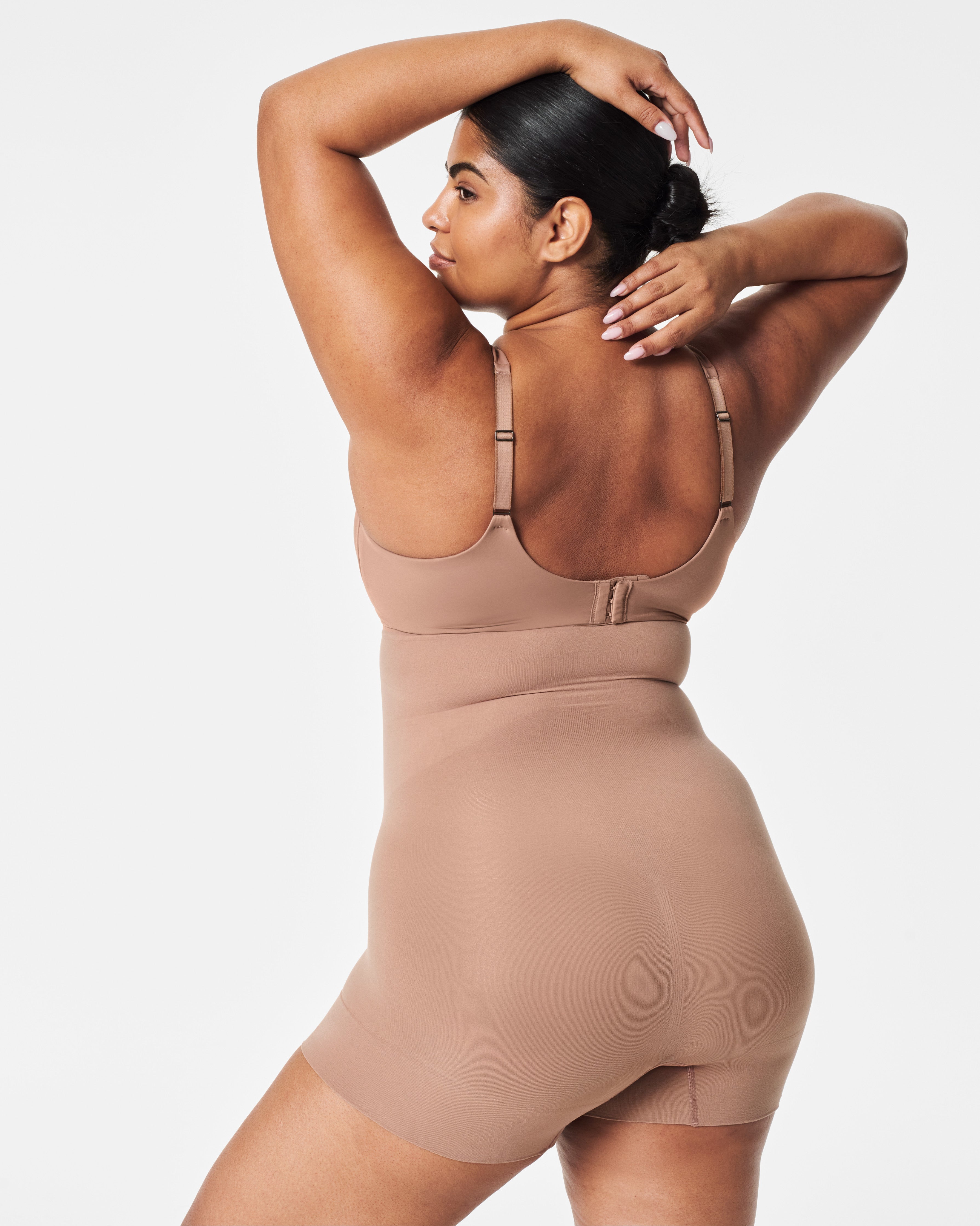SPANXsculpt™ Seamless Power High-Waisted Shorty  Cafe Au Lait