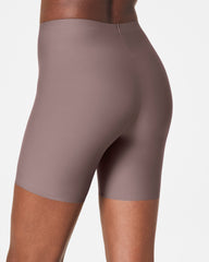 SPANXsupersmooth™ Essential Mid-Thigh Short  Smoke