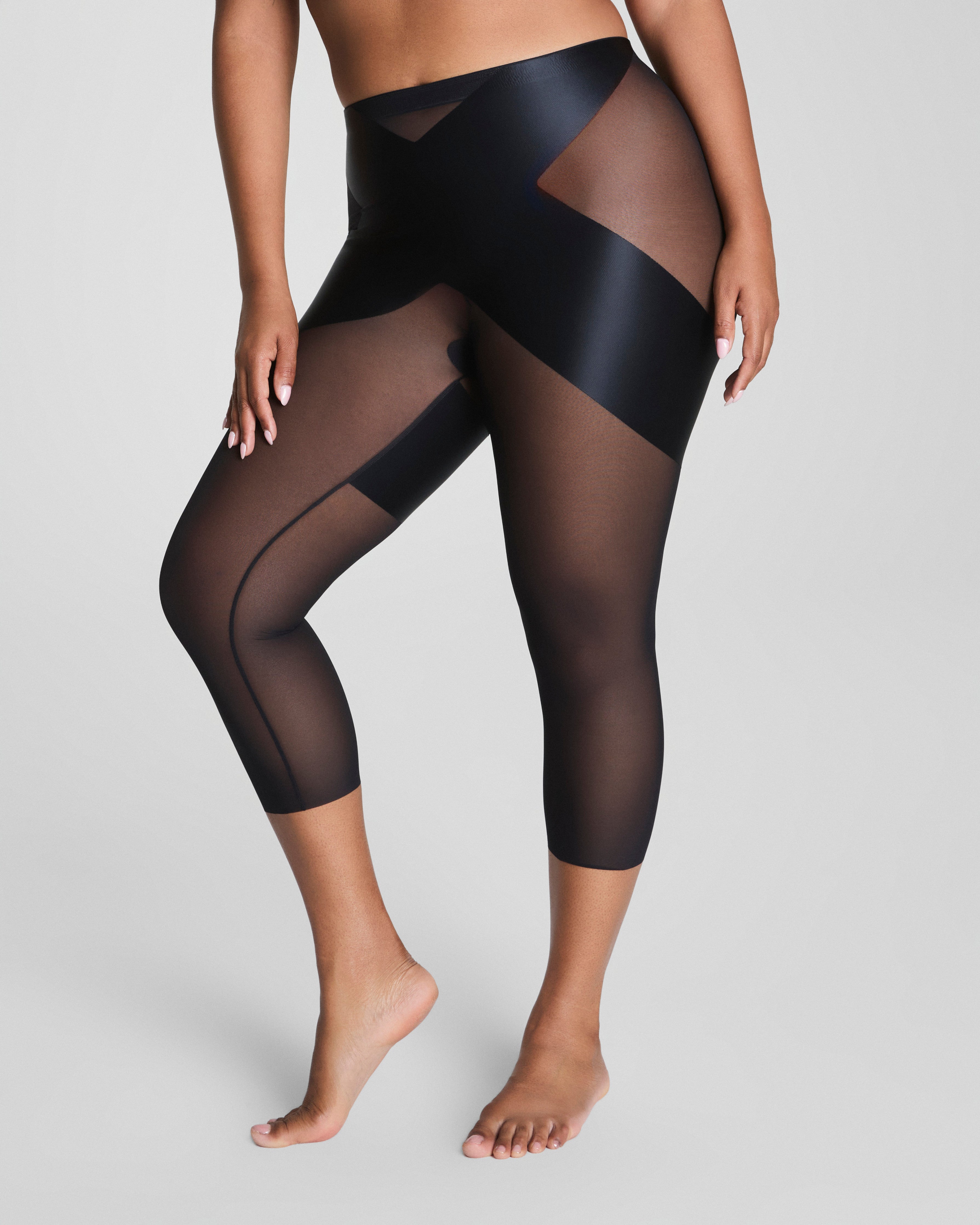SPANXshape™ Satin-X™ Capri  Very Black
