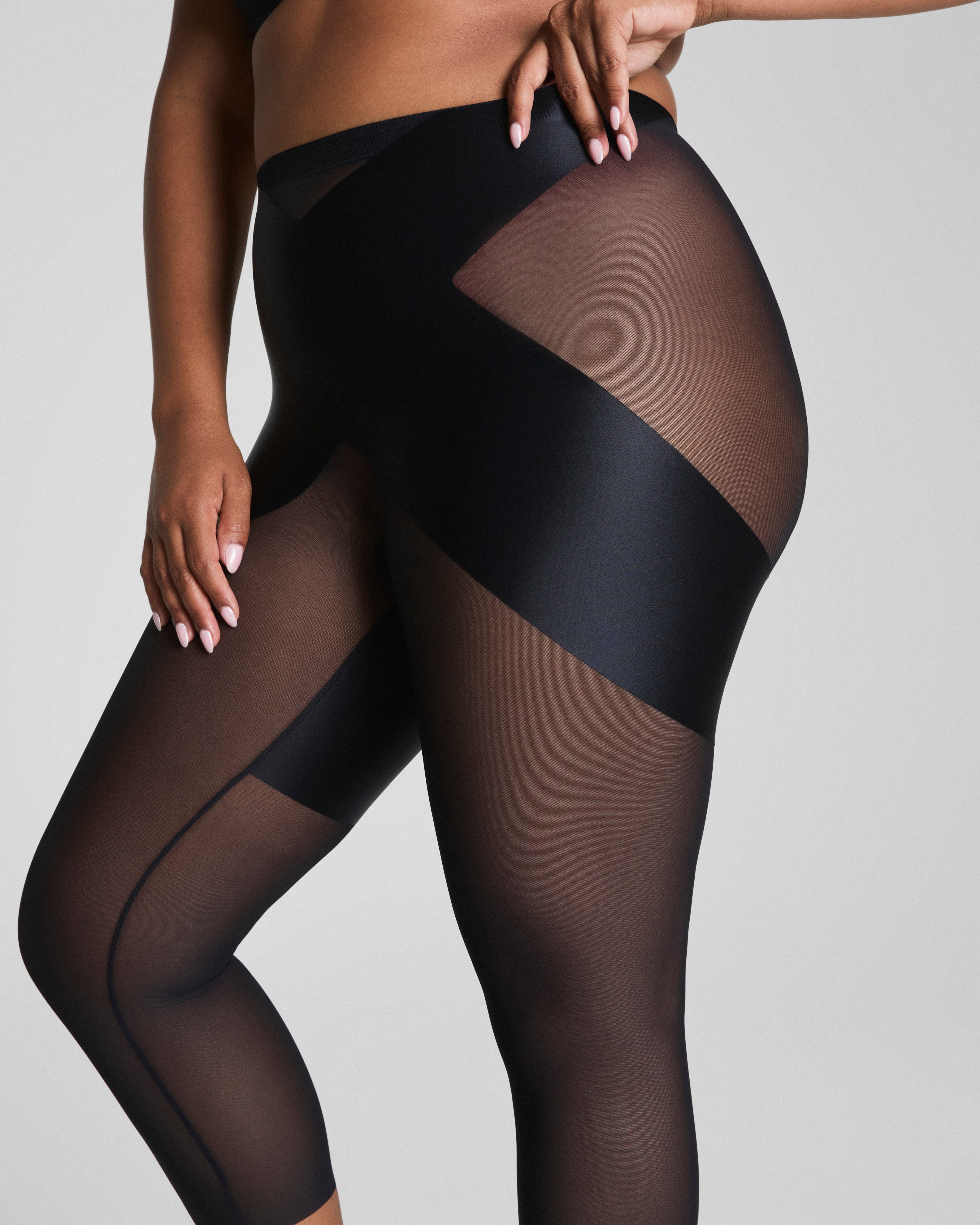 SPANXshape™ Satin-X™ Capri  Very Black