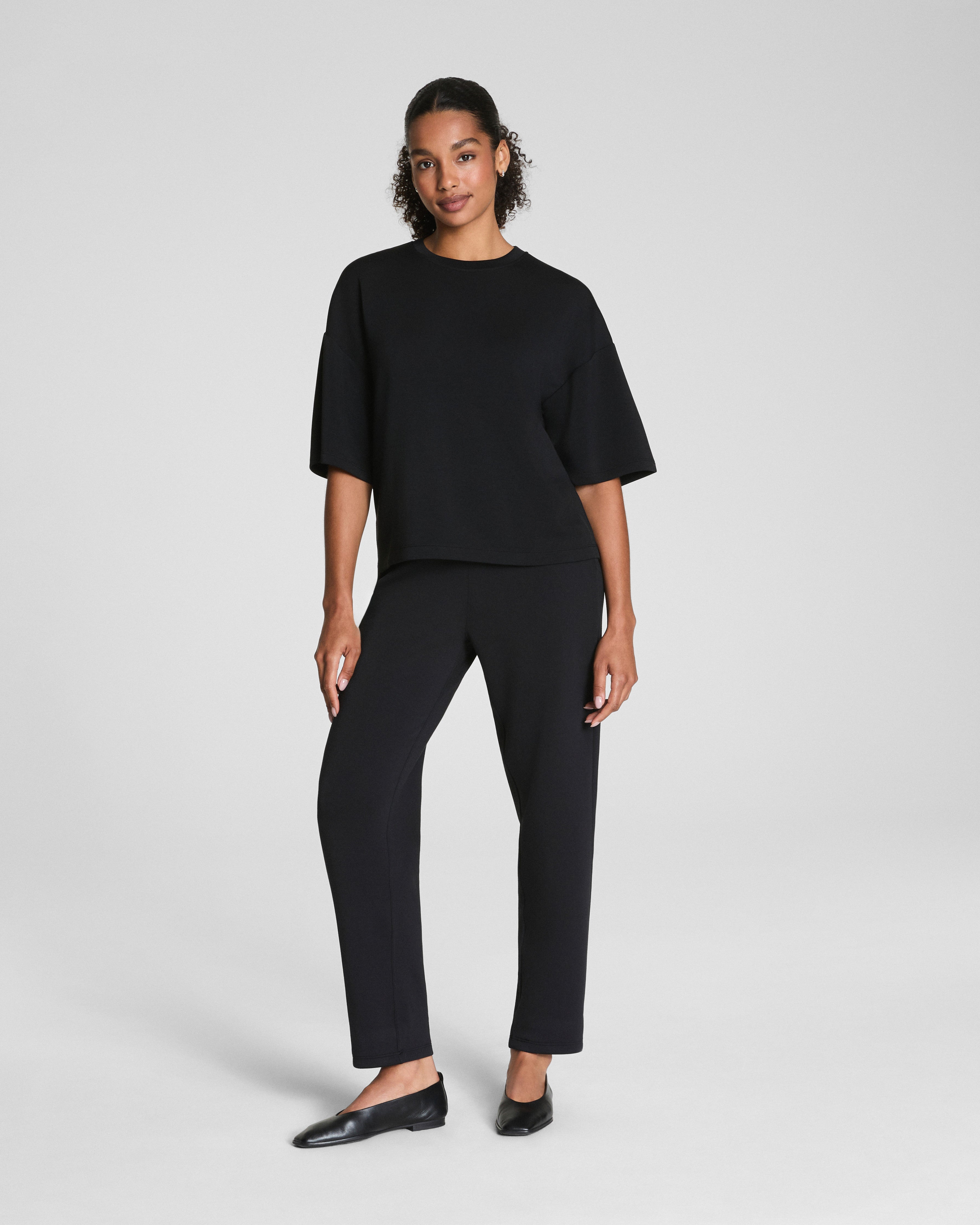 SPANX AirEssentials® Relaxed Tee  Very Black