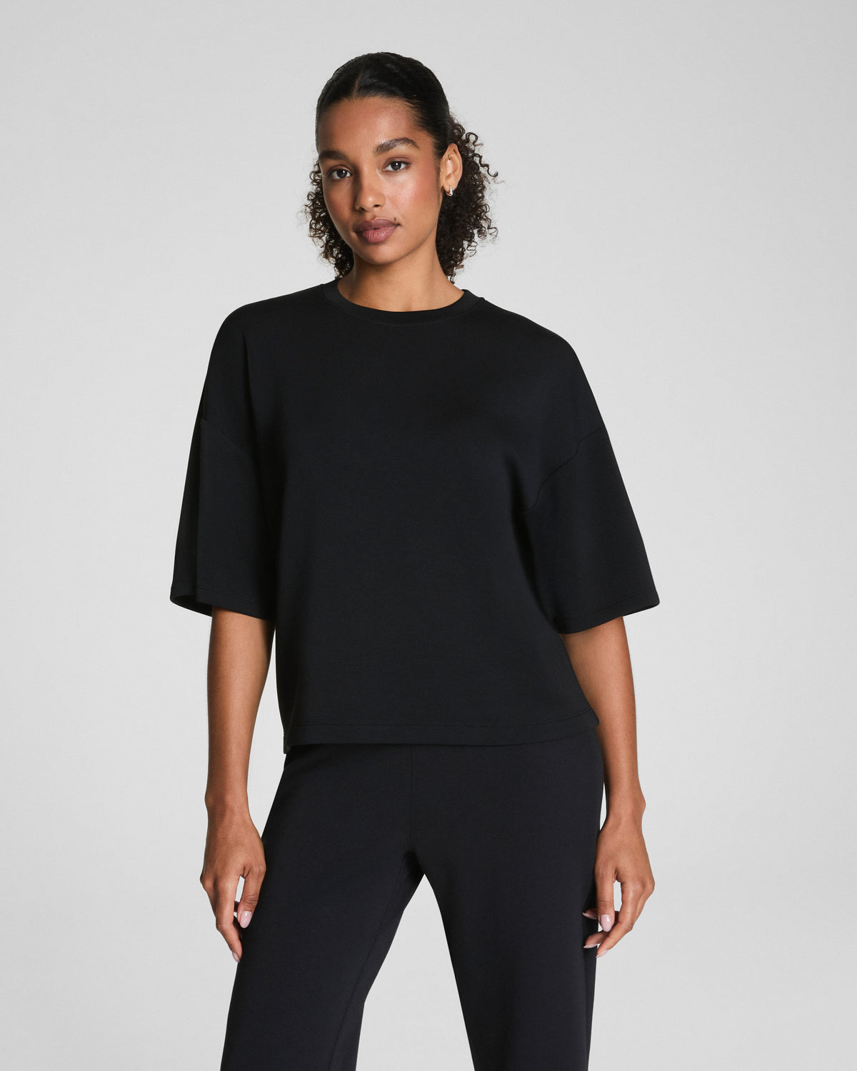 SPANX AirEssentials® Relaxed Tee  Very Black
