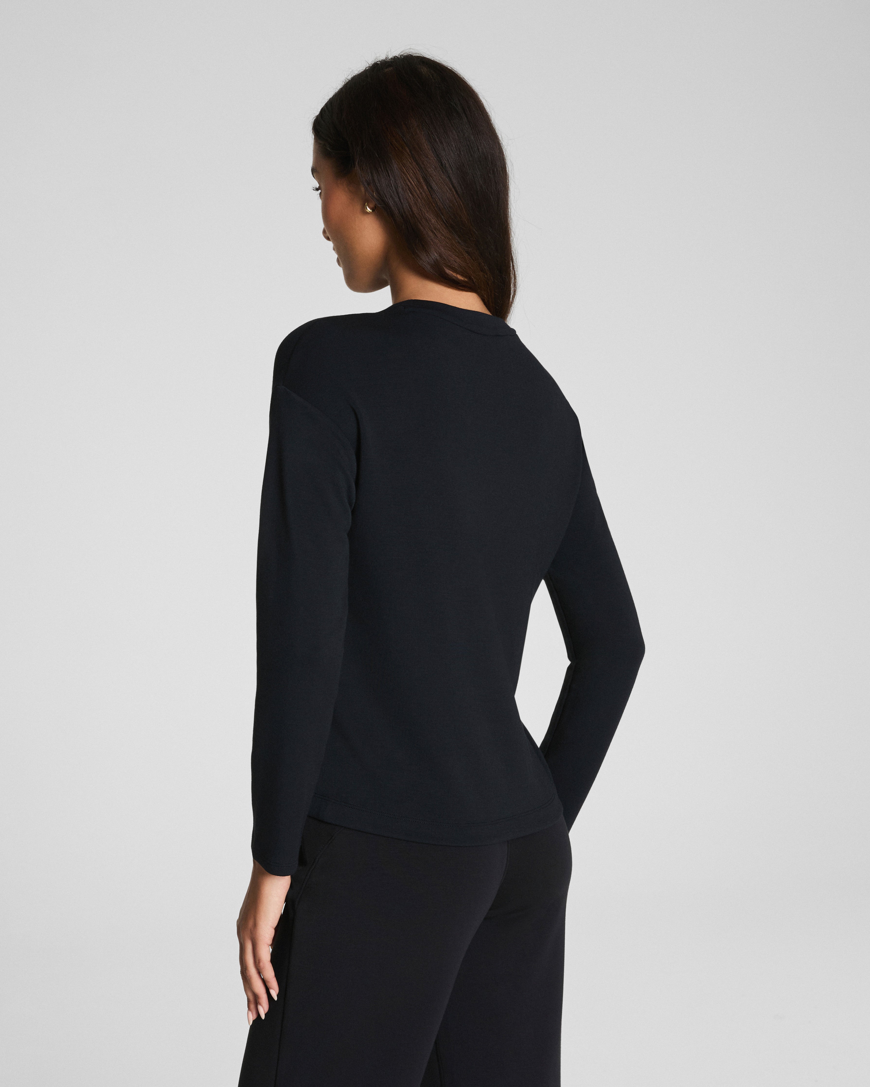 SPANX AirEssentials® Relaxed Long Sleeve Top  Very Black