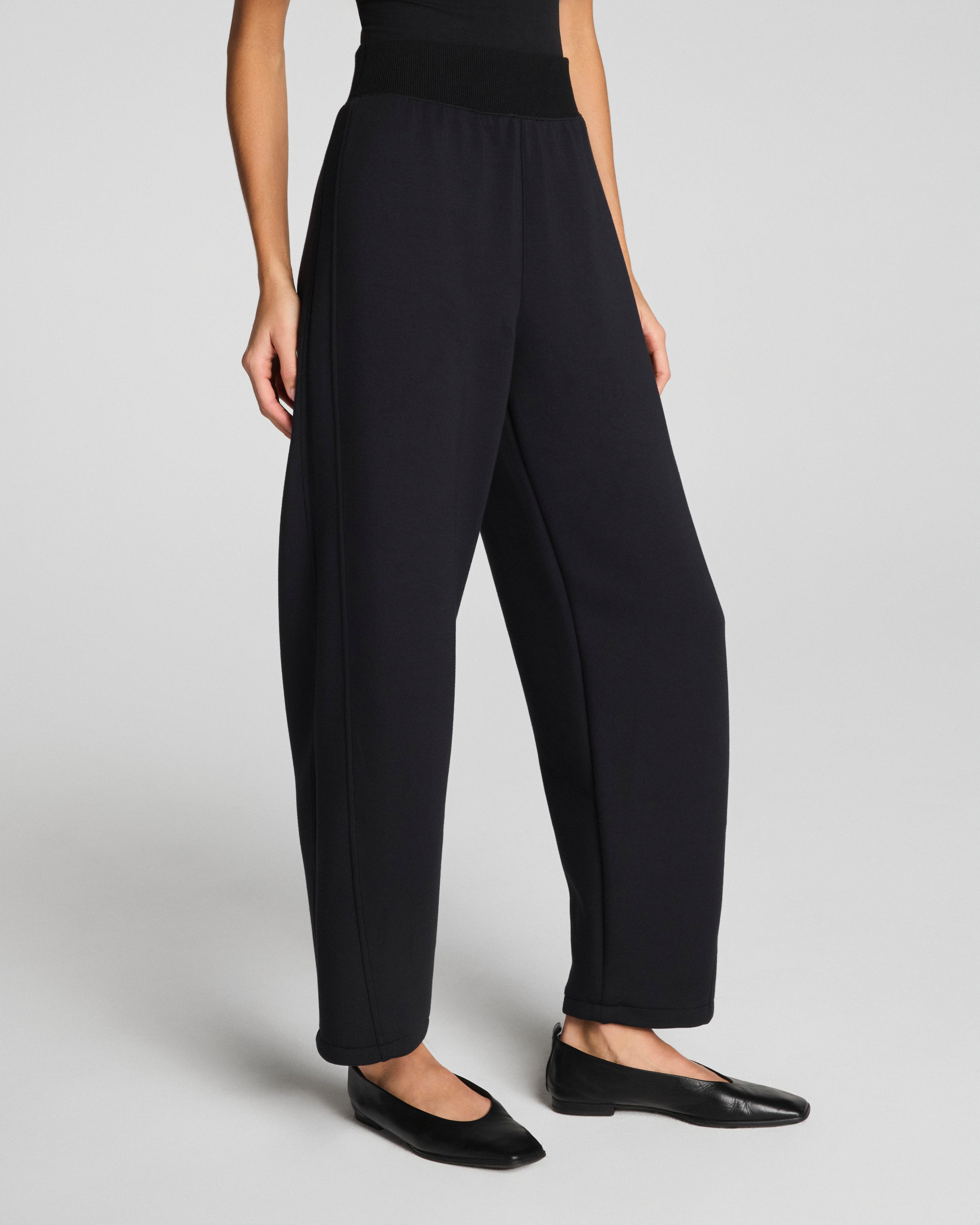 SPANX AirEssentials® Luxe Barrel Leg Pant  Very Black