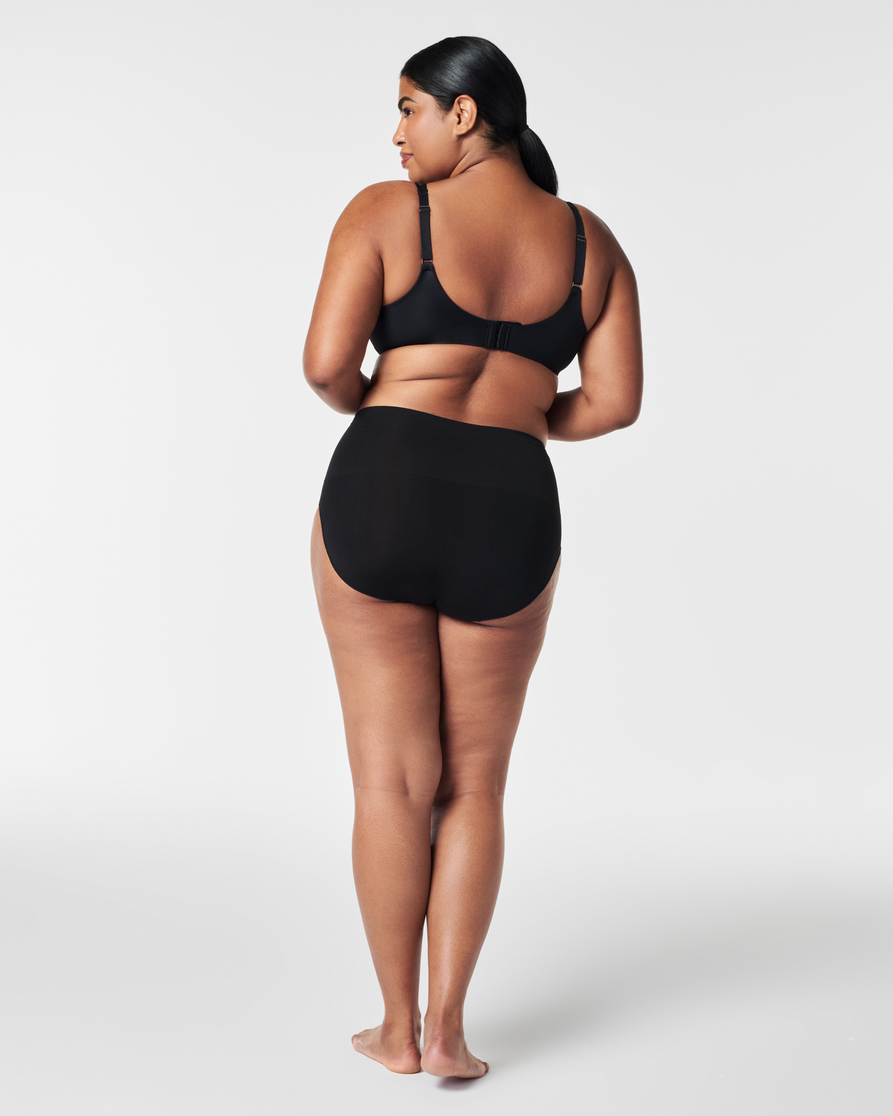 SPANX® Low Profile Minimizer Bra  Very Black