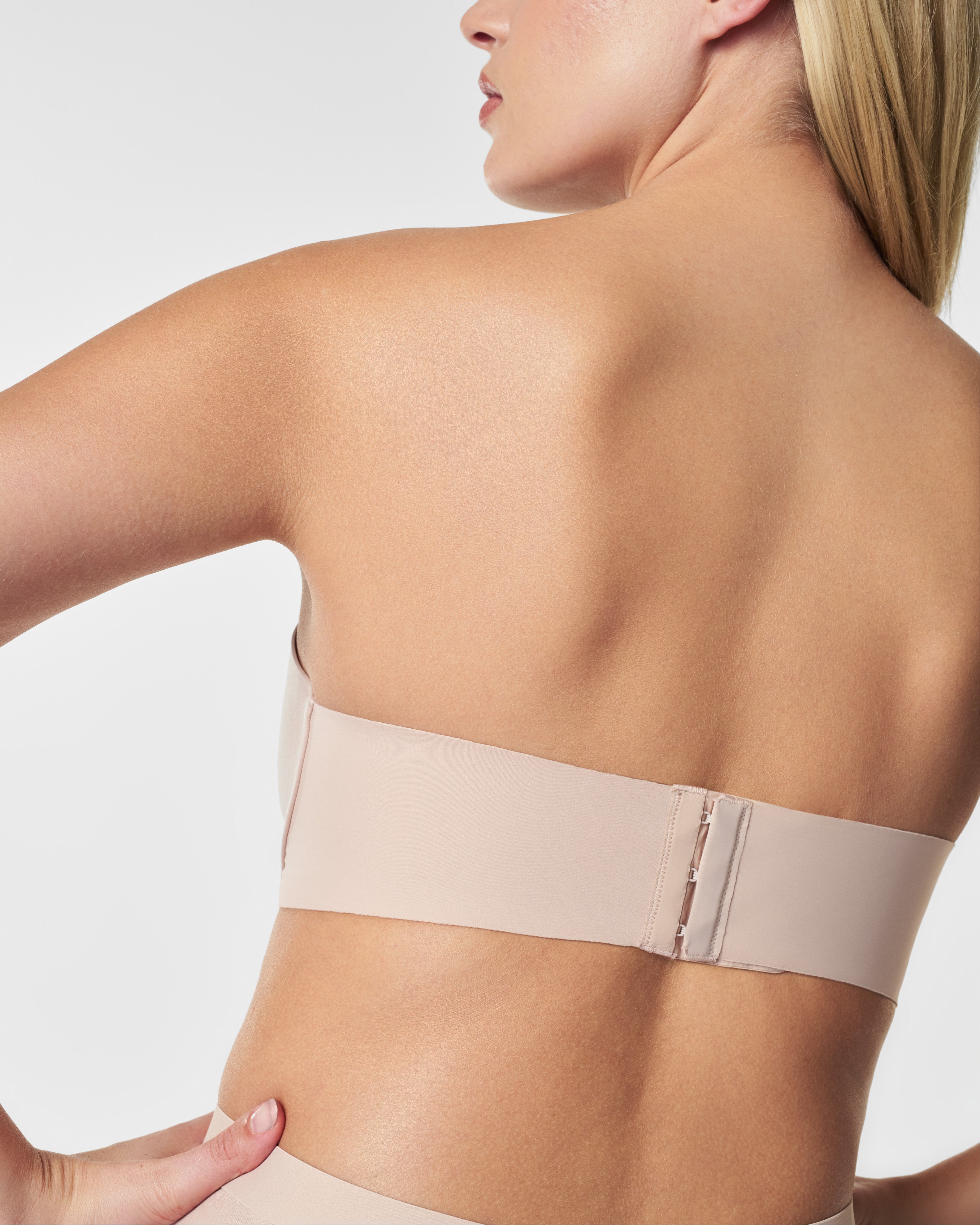 SPANXsmooth™ Suit Your Fancy Strapless Bra  Champagne Beige