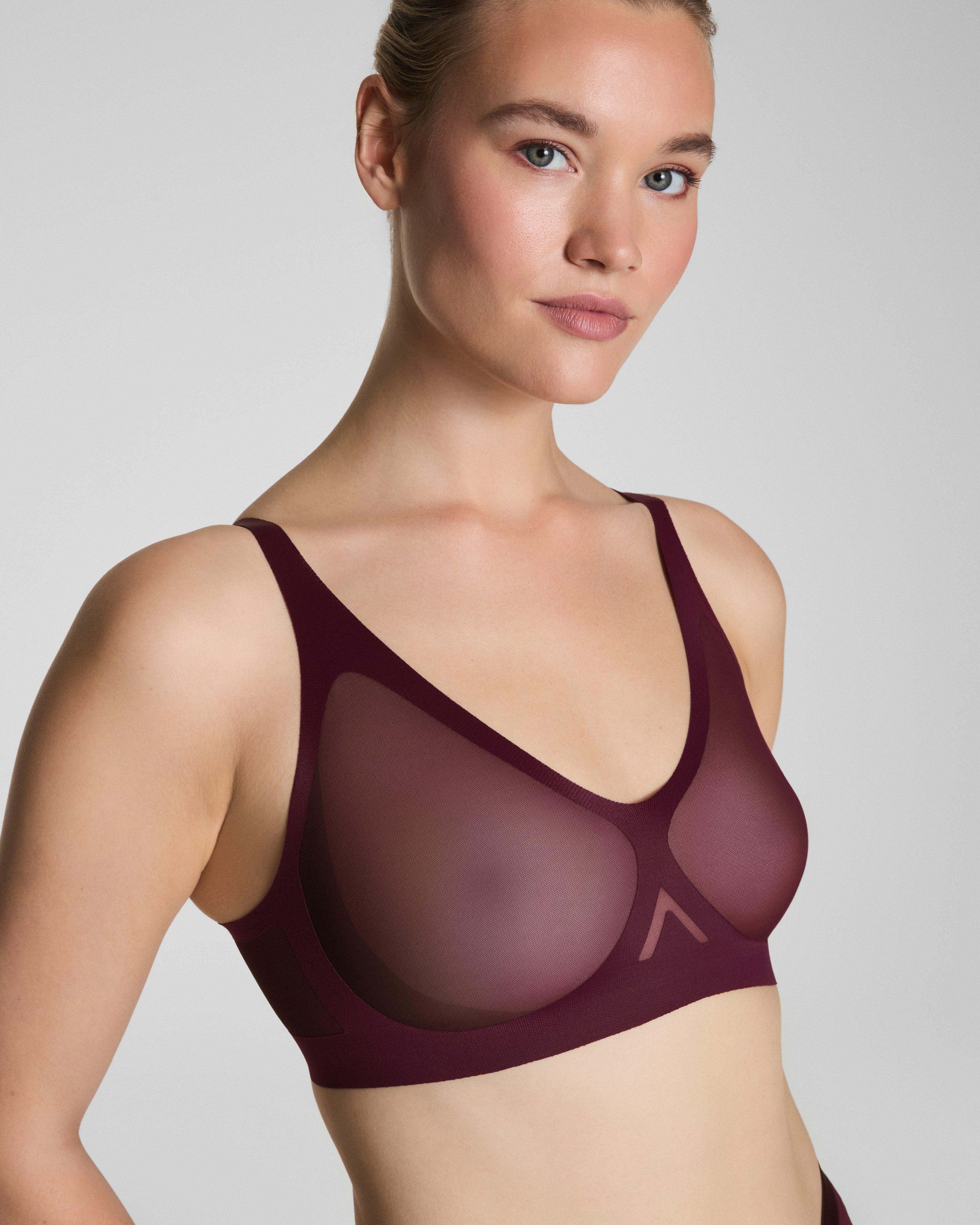 SPANXsupersmooth™ SheerSense Bralette  Plum Berry