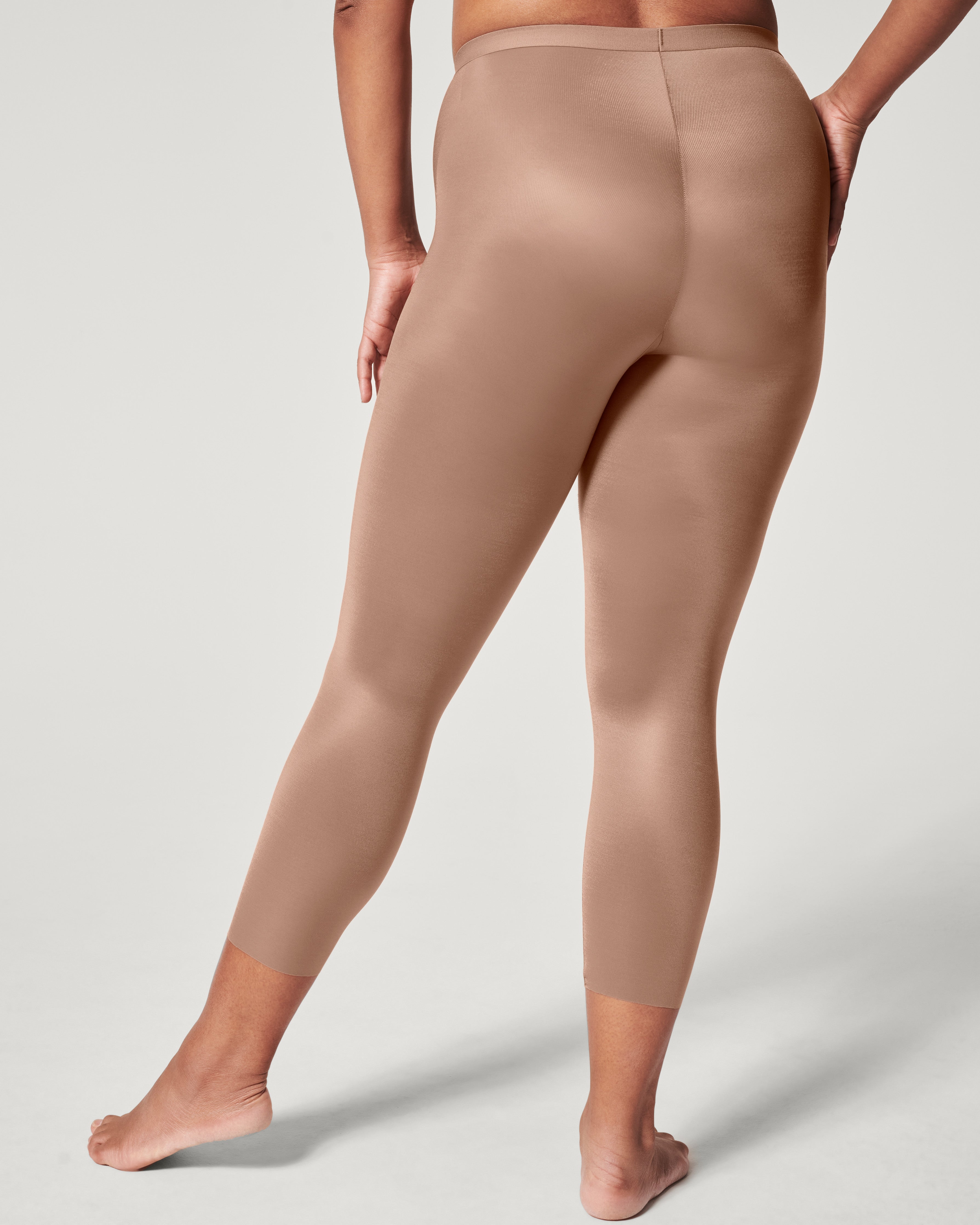 SPANXshape™ Invisible Capri  Cafe Au Lait