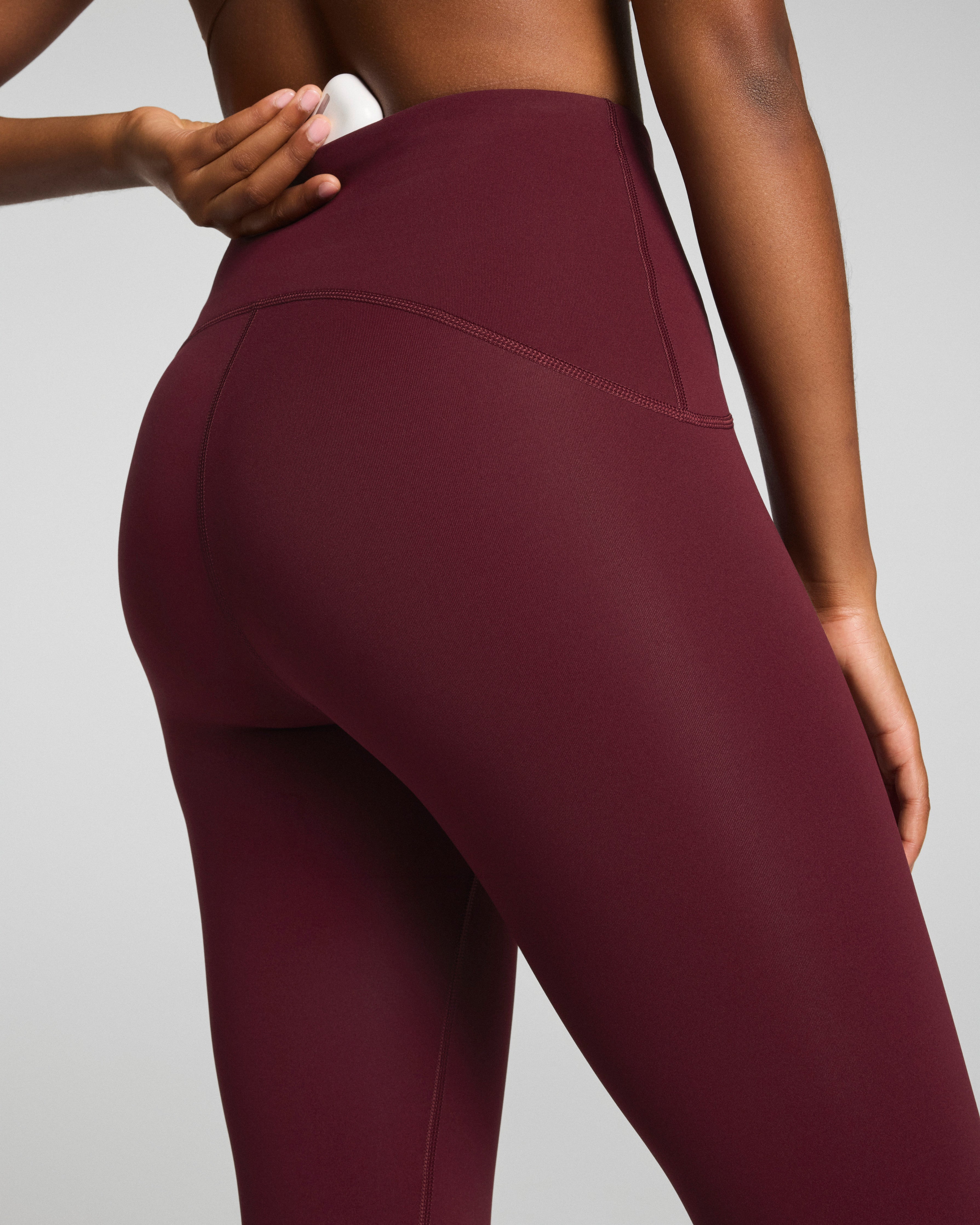 SPANXshape™ Booty Boost® 7/8 Leggings  Cassis