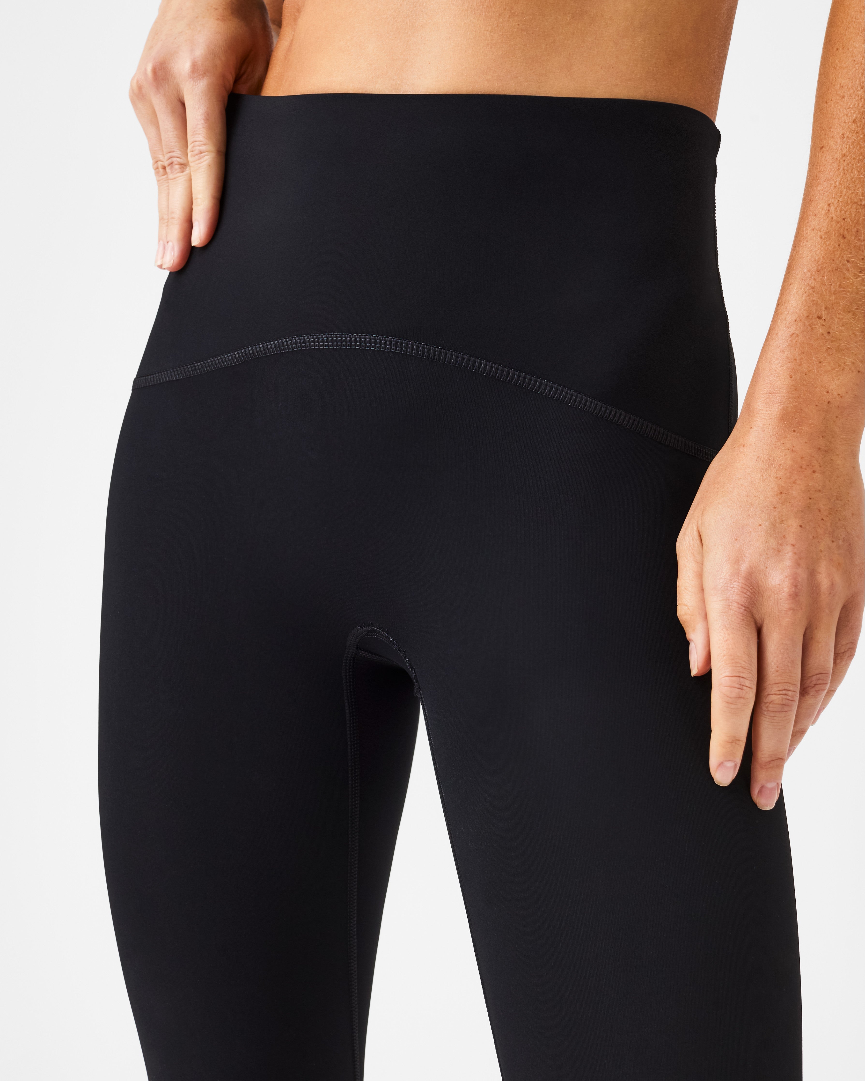 SPANXshape™ Booty Boost® 7/8 Leggings  Very Black