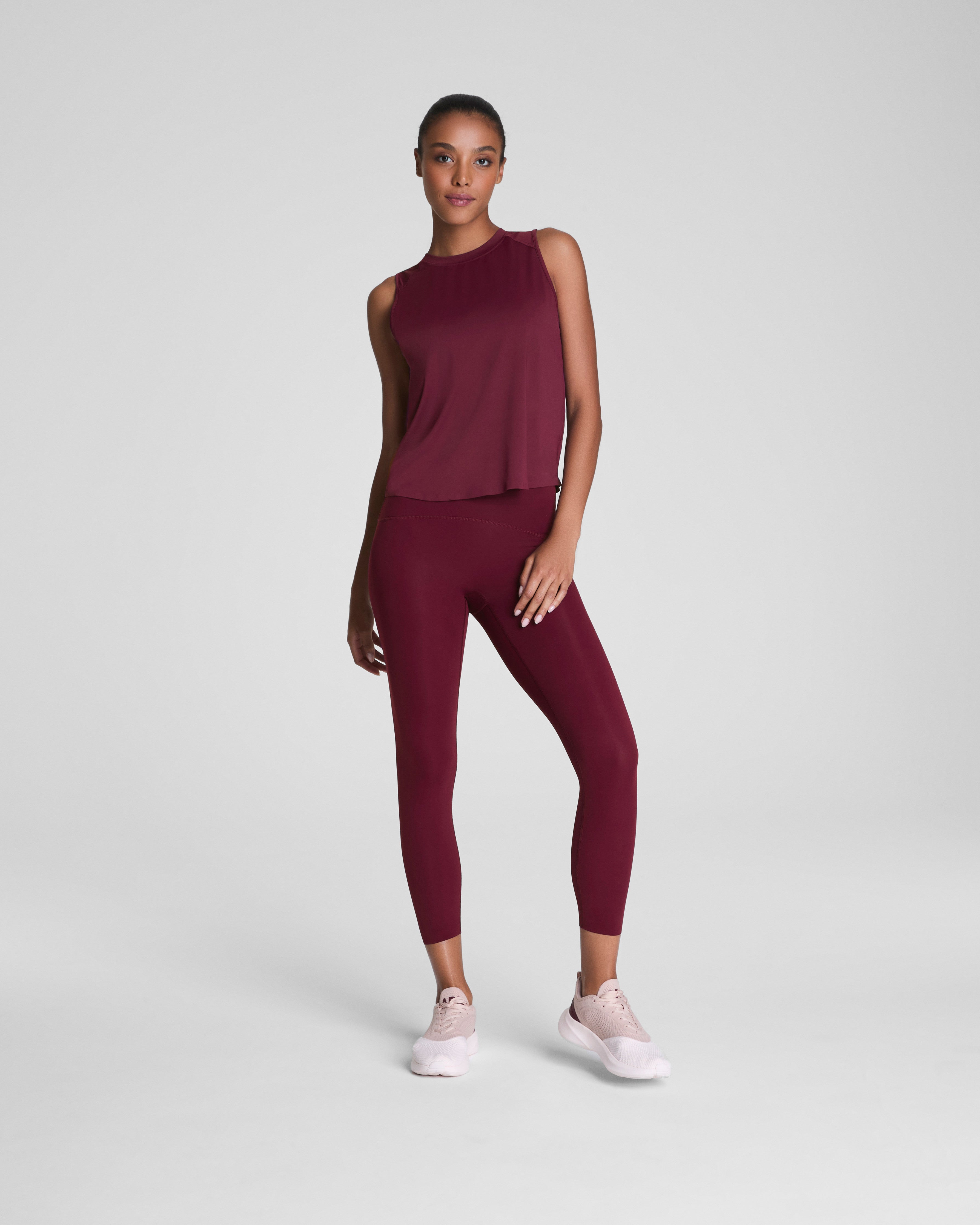 SPANXshape™ Booty Boost® 7/8 Leggings