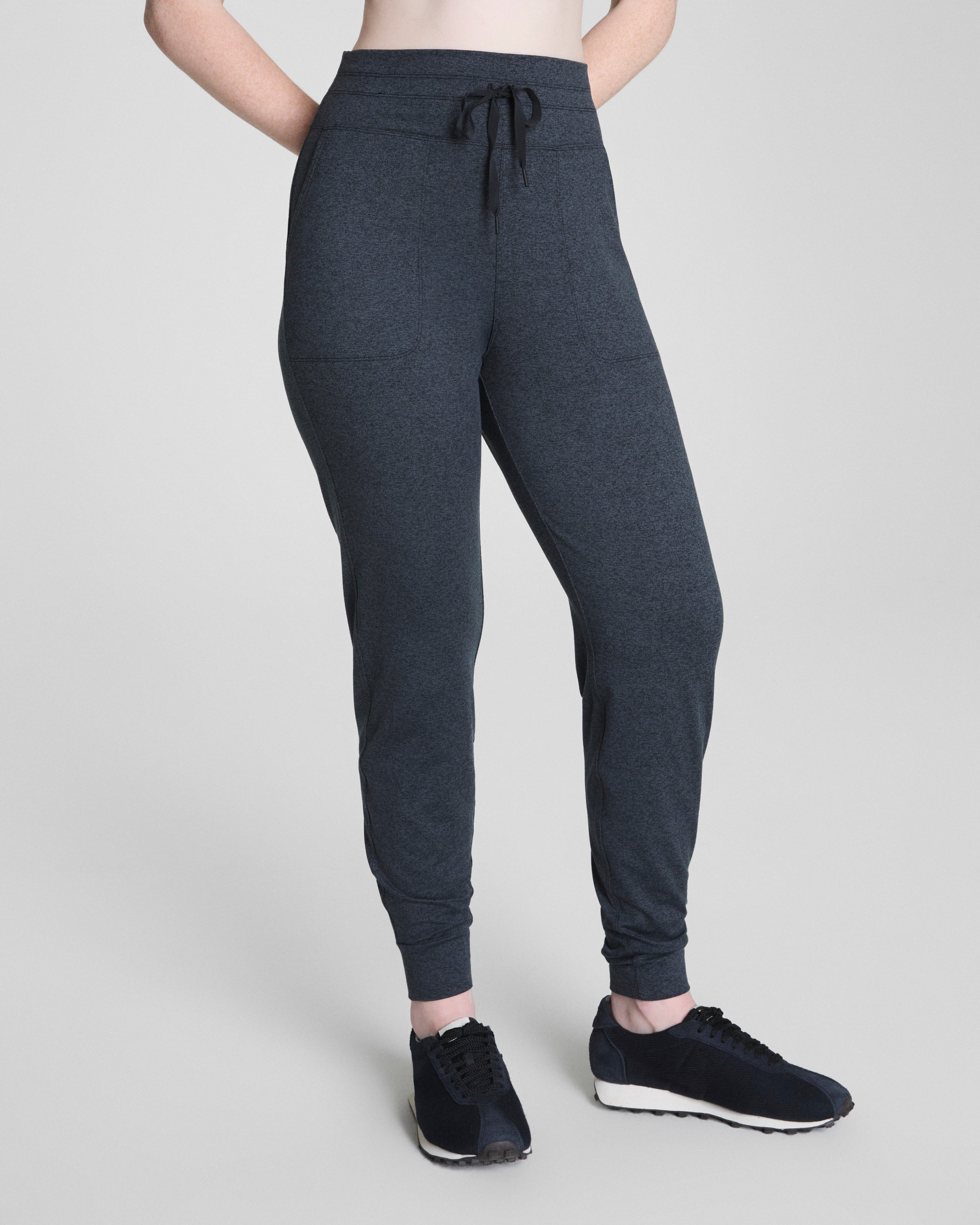 SPANXsupersmooth™ SoftStretch Slim Jogger  Very Black / Light Very Black