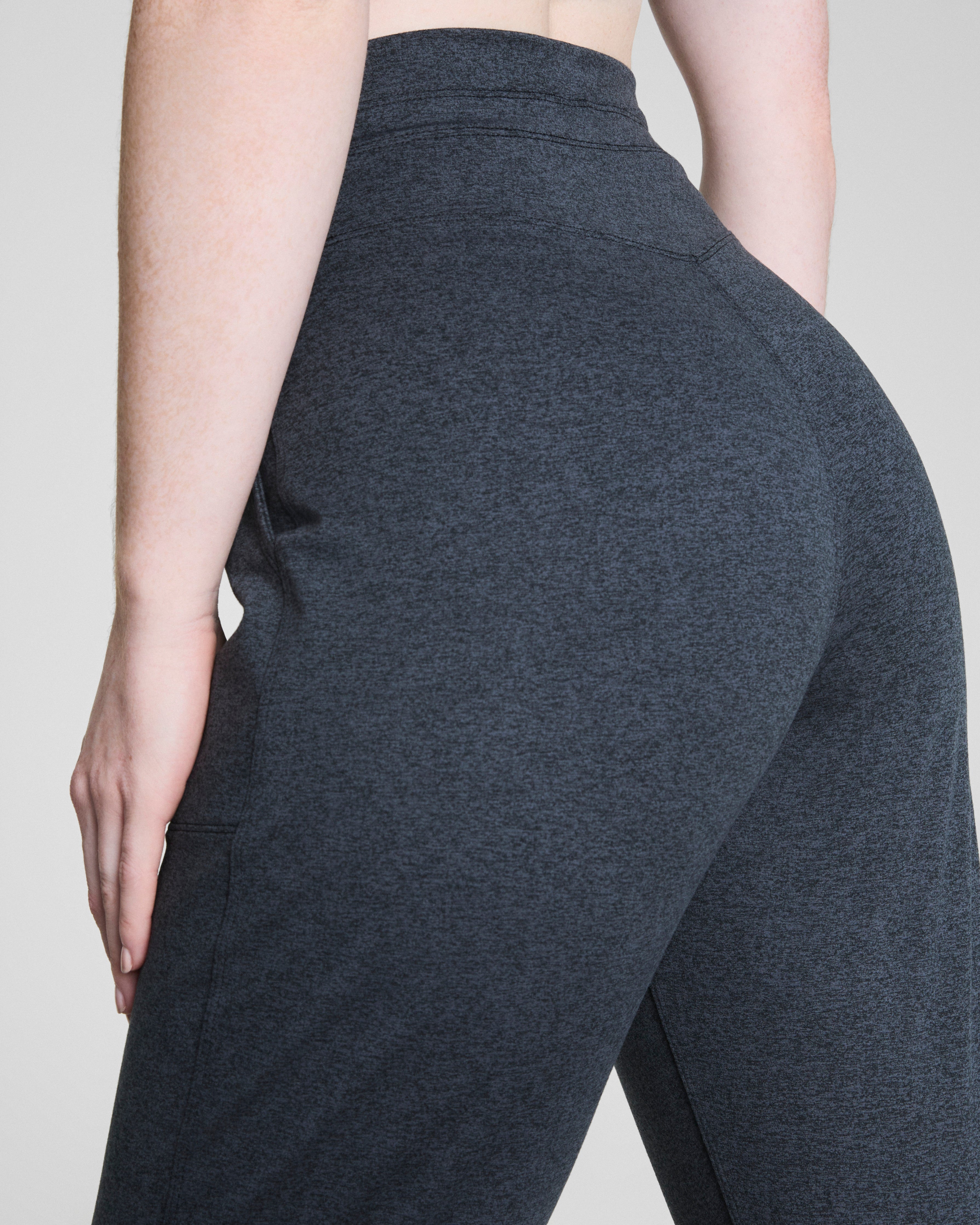 SPANXsupersmooth™ SoftStretch Slim Jogger  Very Black / Light Very Black
