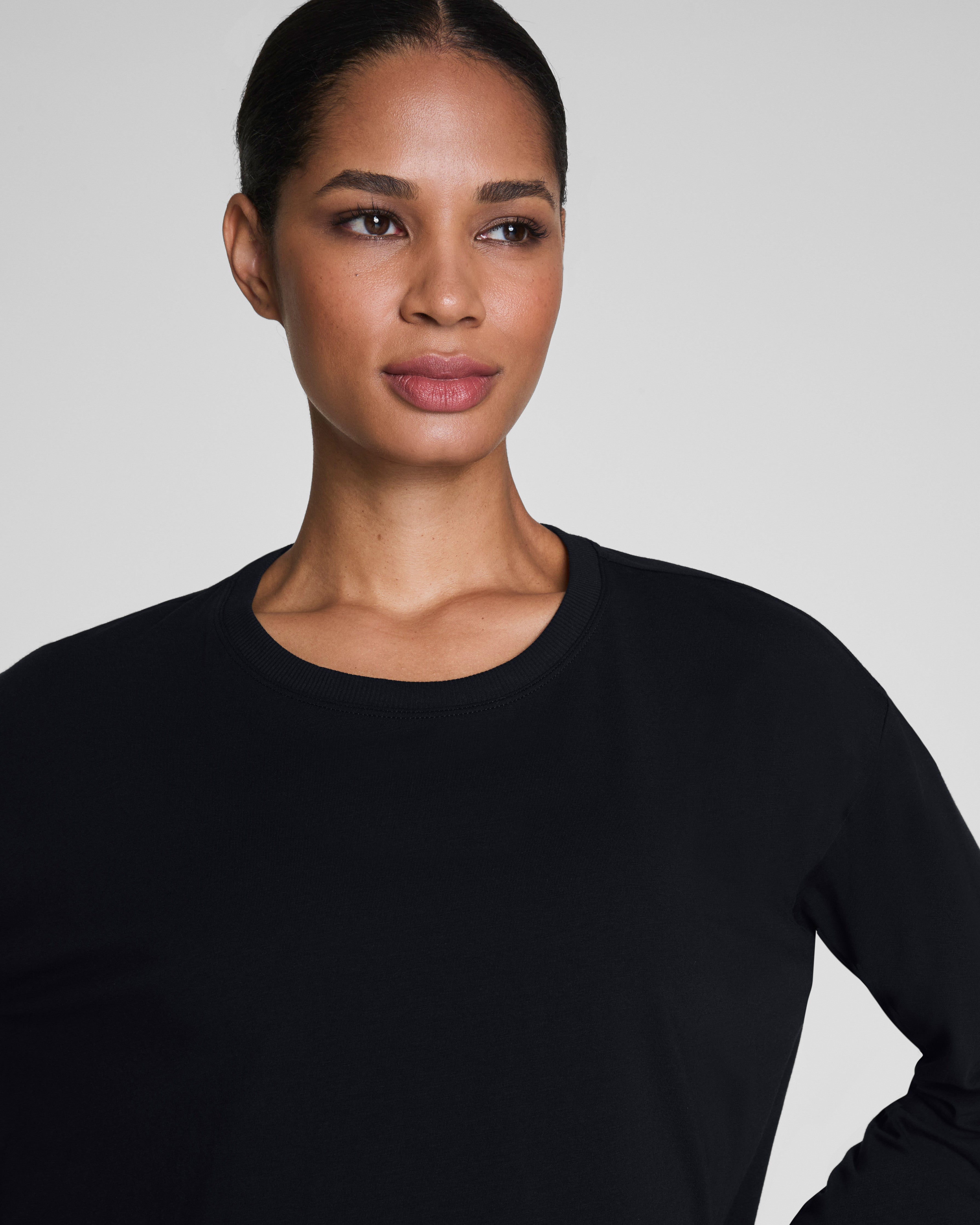SPANX® Outpace Cropped Long Sleeve Top  Very Black
