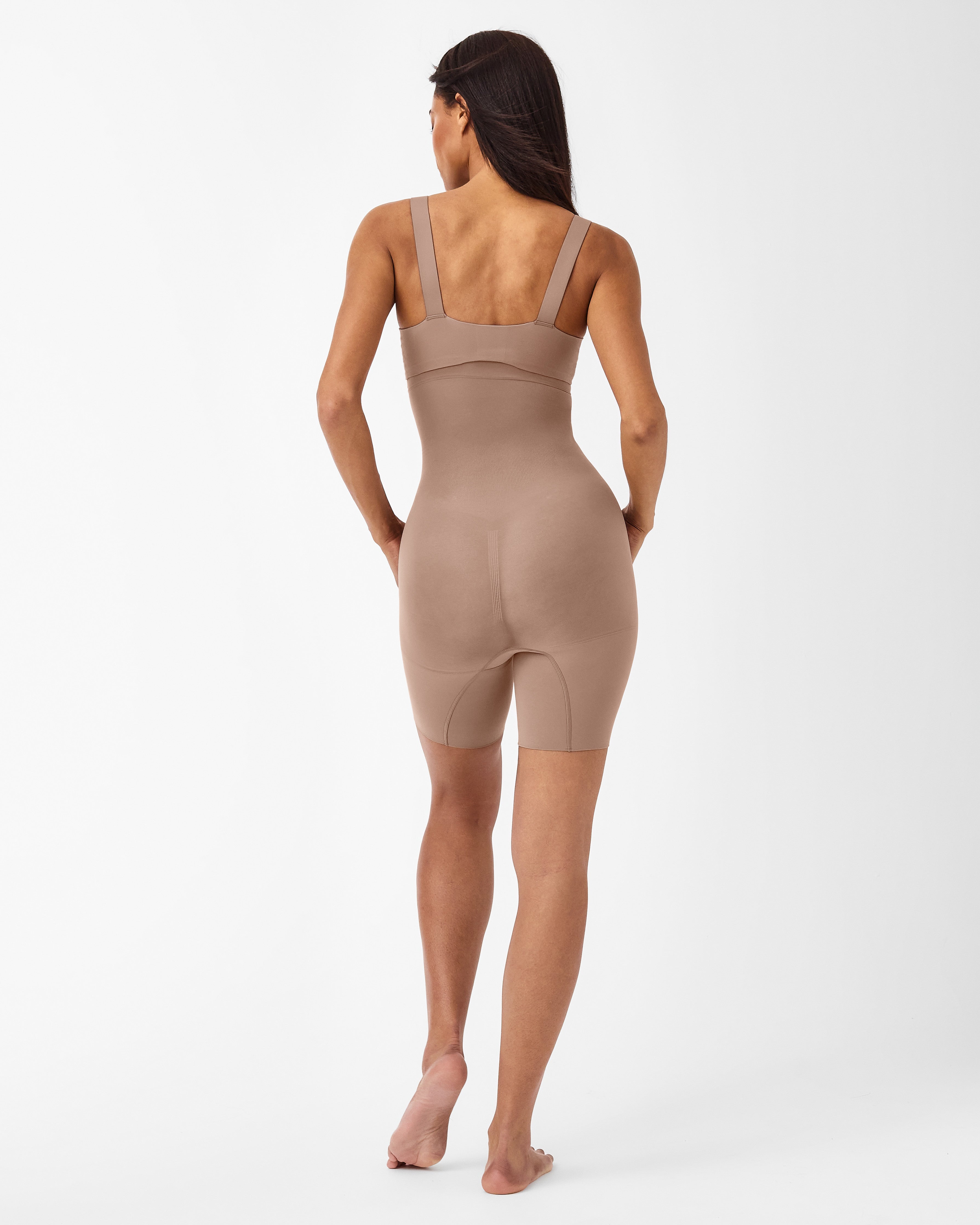 SPANXsculpt™ Seamless Power High-Waisted Mid-Thigh Short  Cafe Au Lait