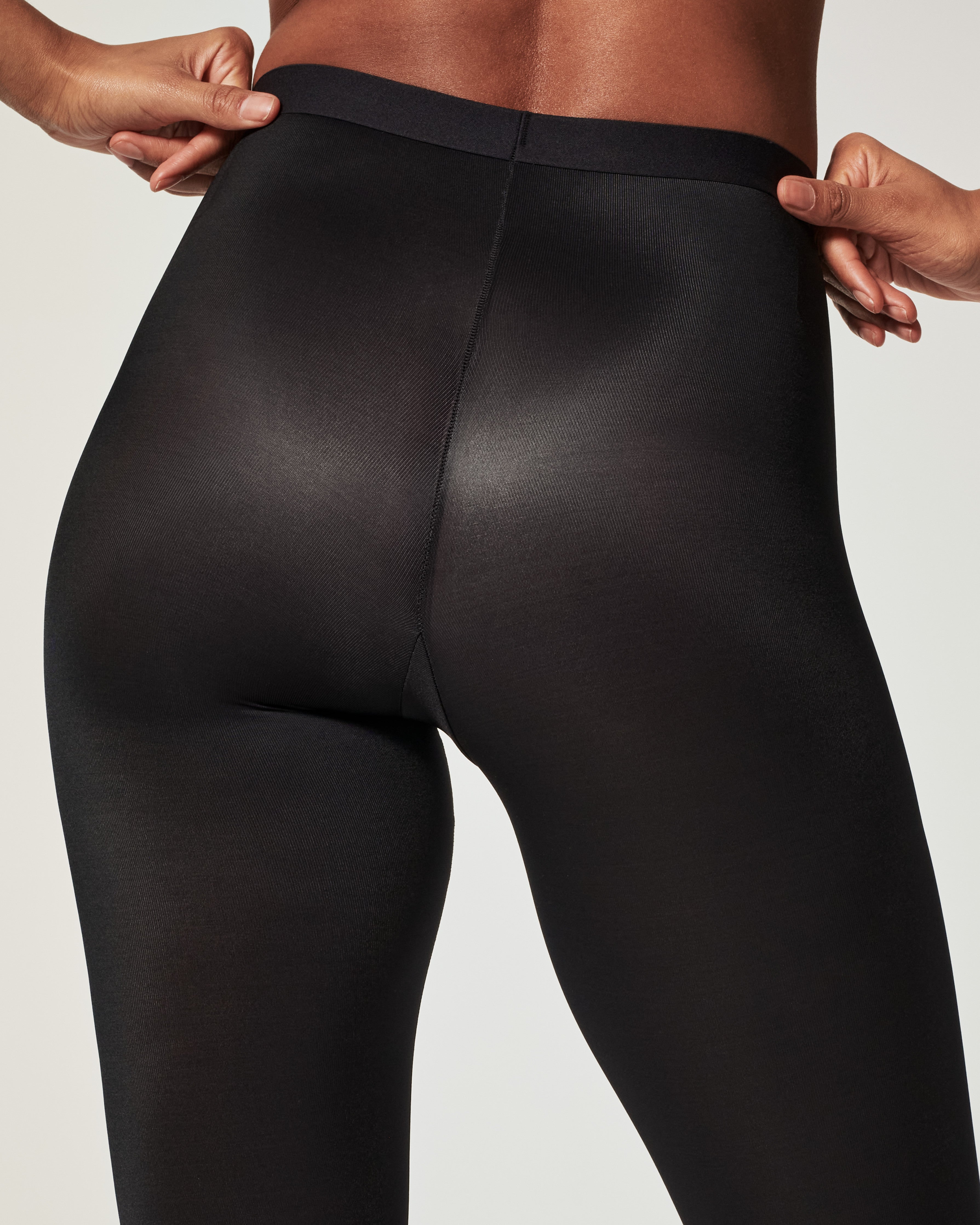 SPANXshape™ Invisible Capri  Very Black